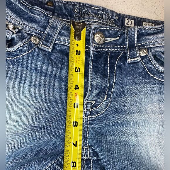 Miss Me Capri Jeans | Size 27x20.5 | Bling Pockets | Low Rise | Stretch| EUC - Picture 9 of 13